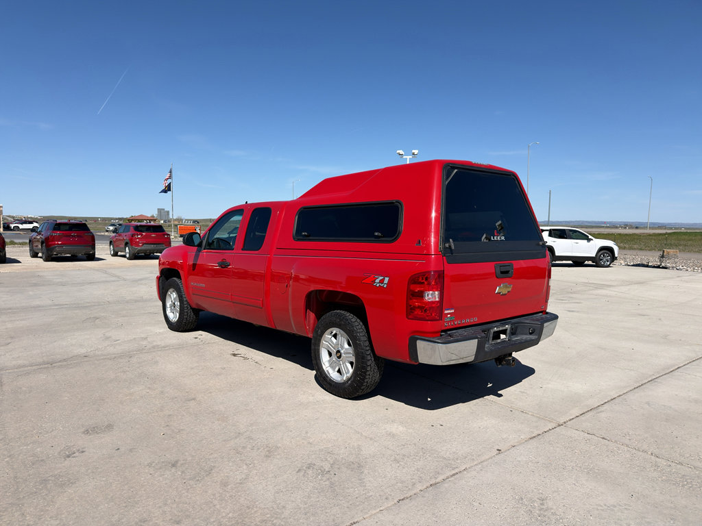 Used 2011 Chevrolet Silverado 1500 LT w/ All-Star Edition AWD/4WD image 3