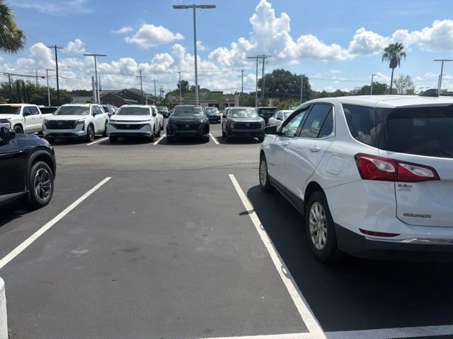 Used 2020 Chevrolet Equinox LT AWD/4WD image 7
