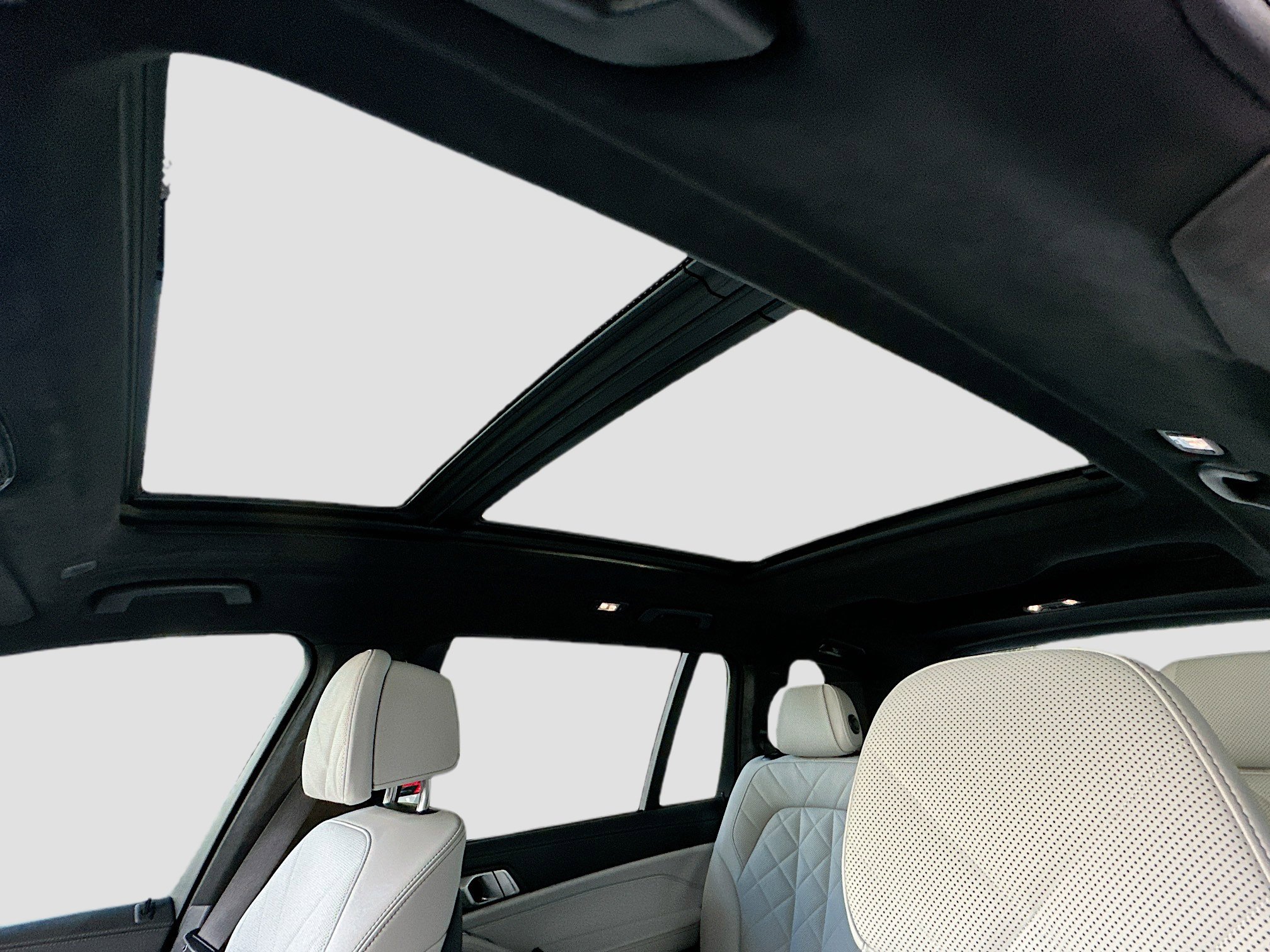 Certified 2023 BMW X7 xDrive40i w/ Executive Package image 23