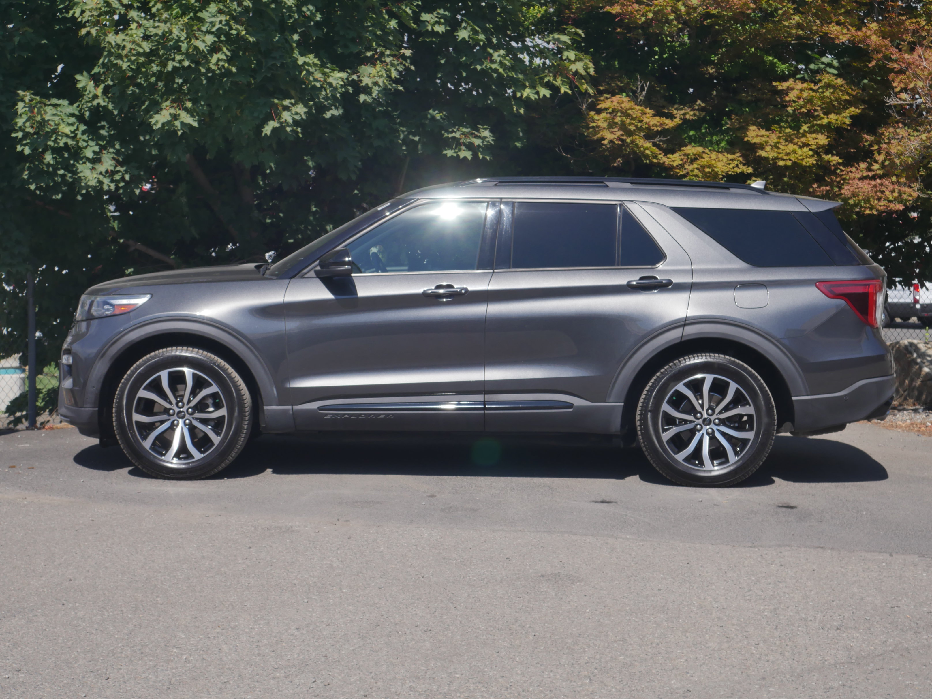 Certified 2020 Ford Explorer ST AWD/4WD image 17