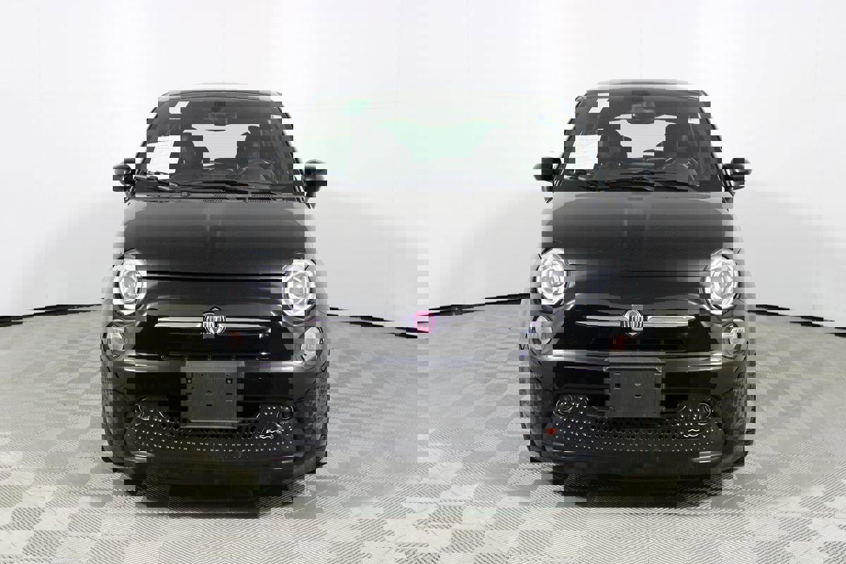 Used 2017 FIAT 500 e image 2