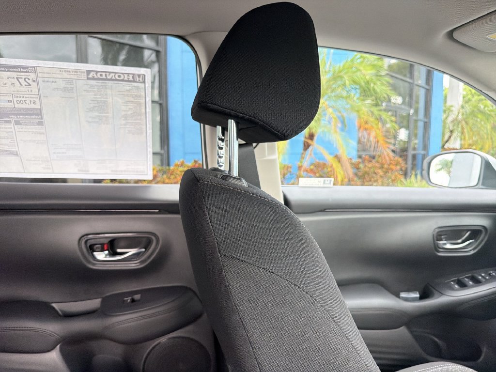 New 2027 Honda HR-V LX image 16
