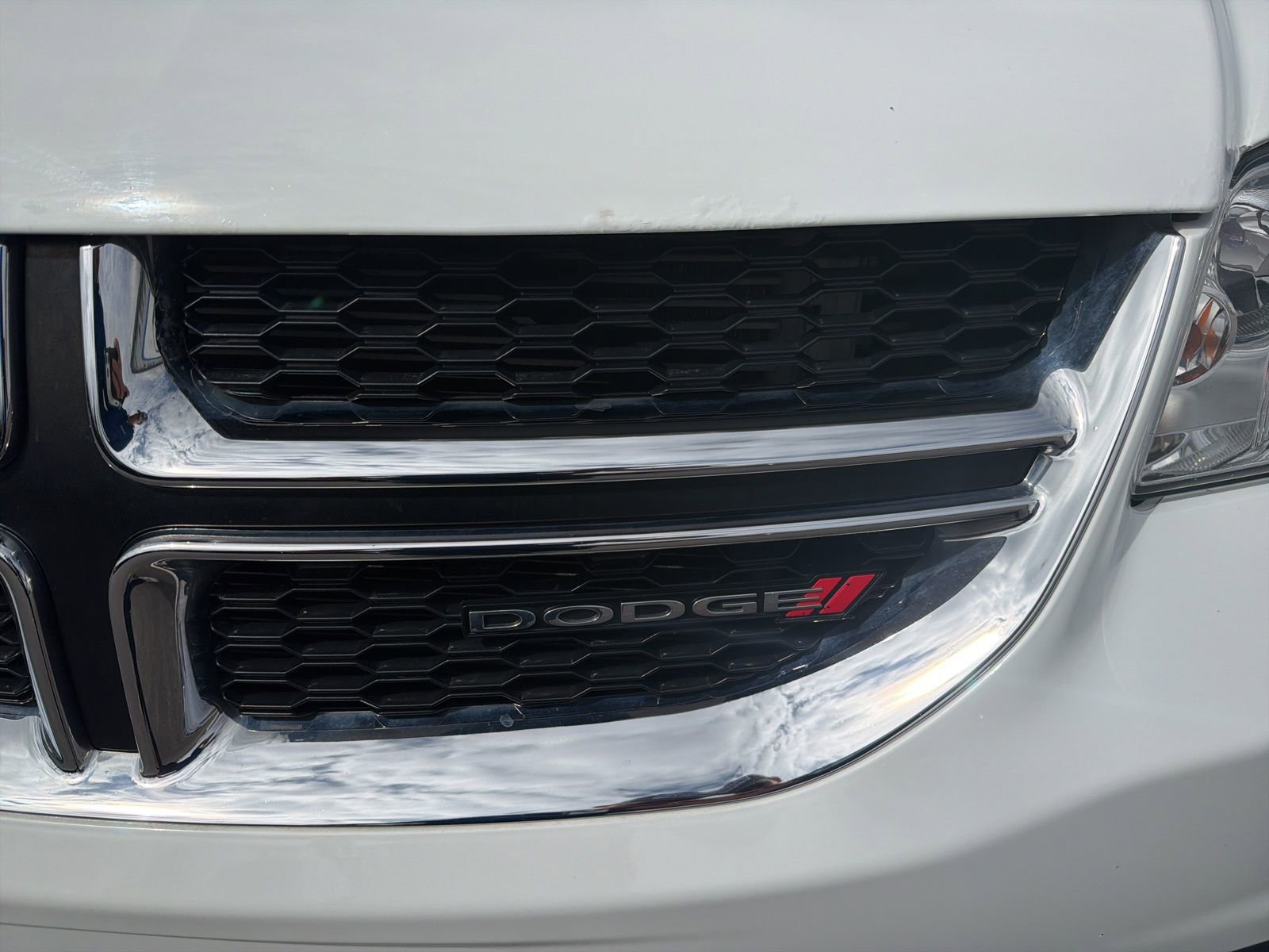 Used 2020 Dodge Grand Caravan SE image 32