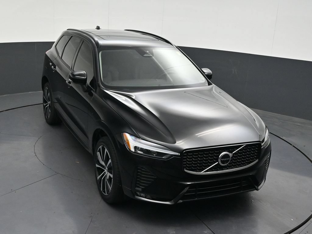 Certified 2024 Volvo XC60 B5 Plus w/ Protection Package Premier AWD/4WD image 25