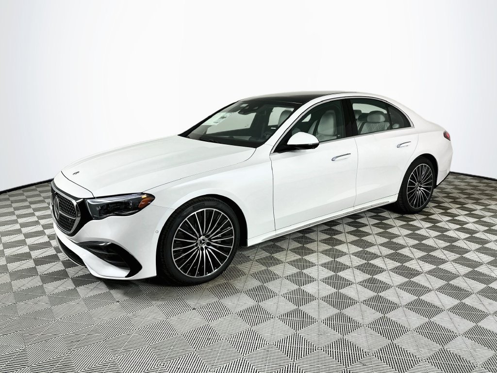 New 2027 Mercedes-Benz E 450 4MATIC Sedan image 3