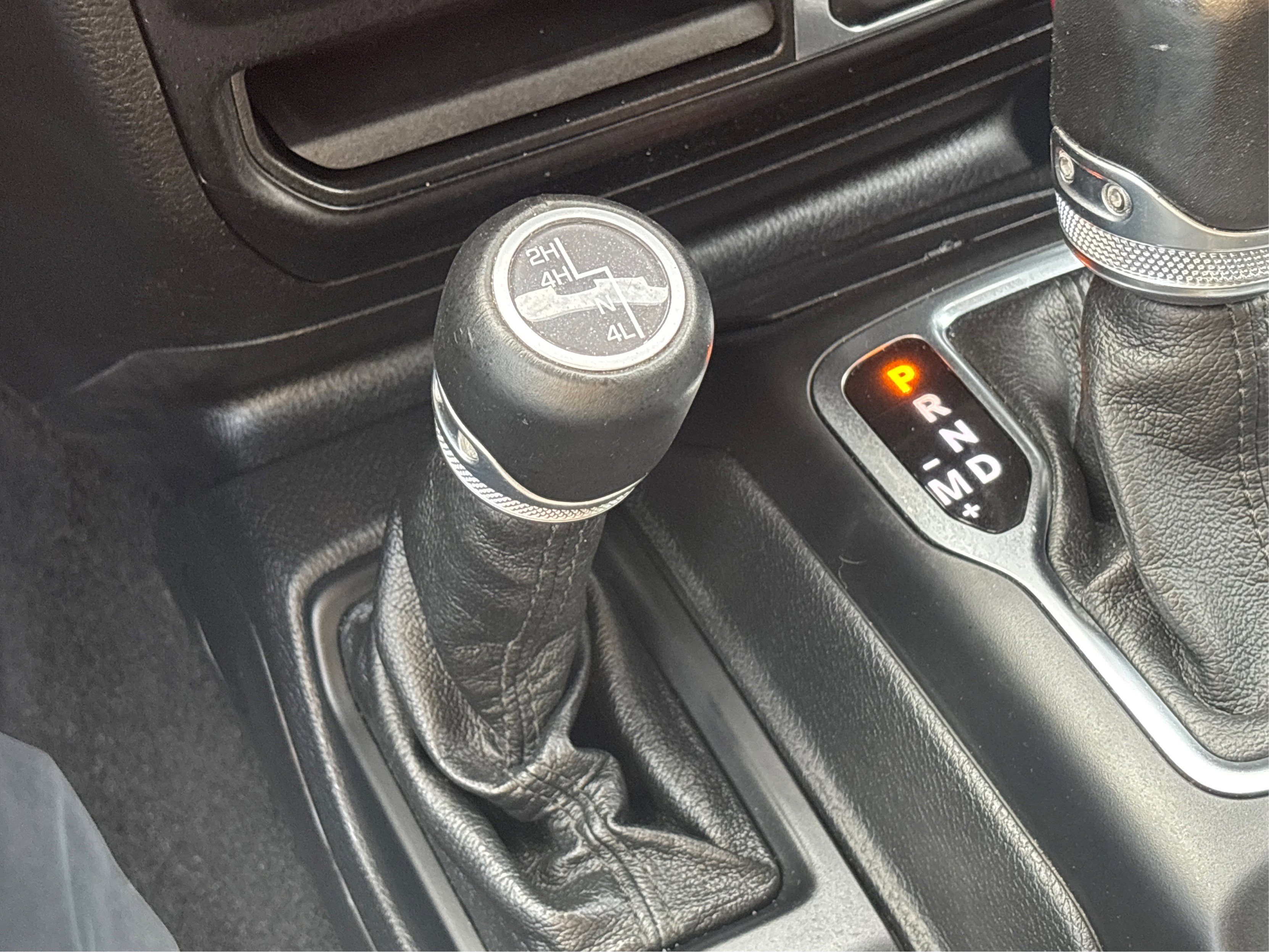 Used 2021 Jeep Wrangler Unlimited Sahara image 48