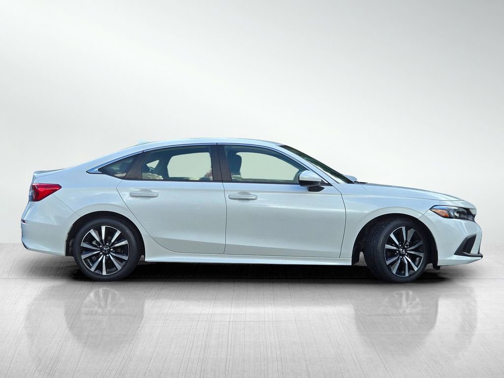 Used 2022 Honda Civic EX image 3