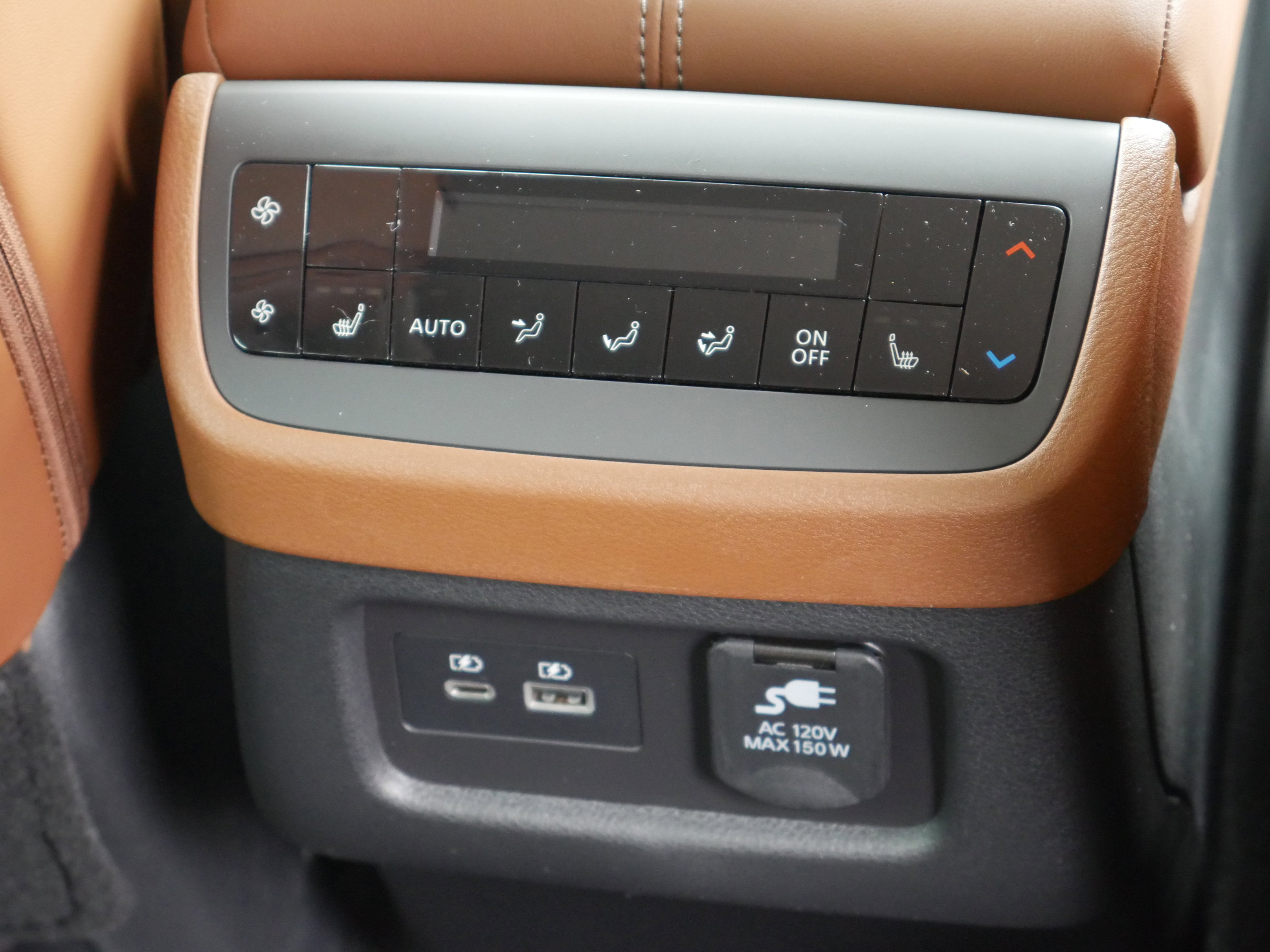 Certified 2025 Nissan Pathfinder Platinum w/ Cargo Package image 33