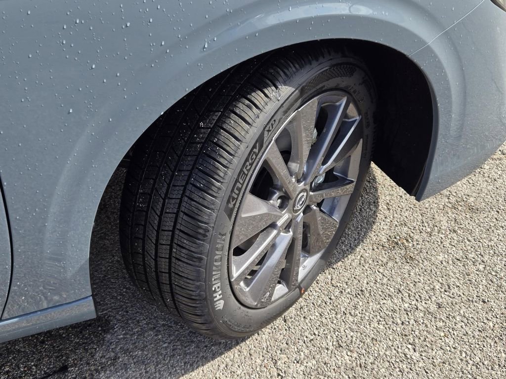 New 2026 Nissan Sentra SL w/ Floor Mat Package FWD image 6