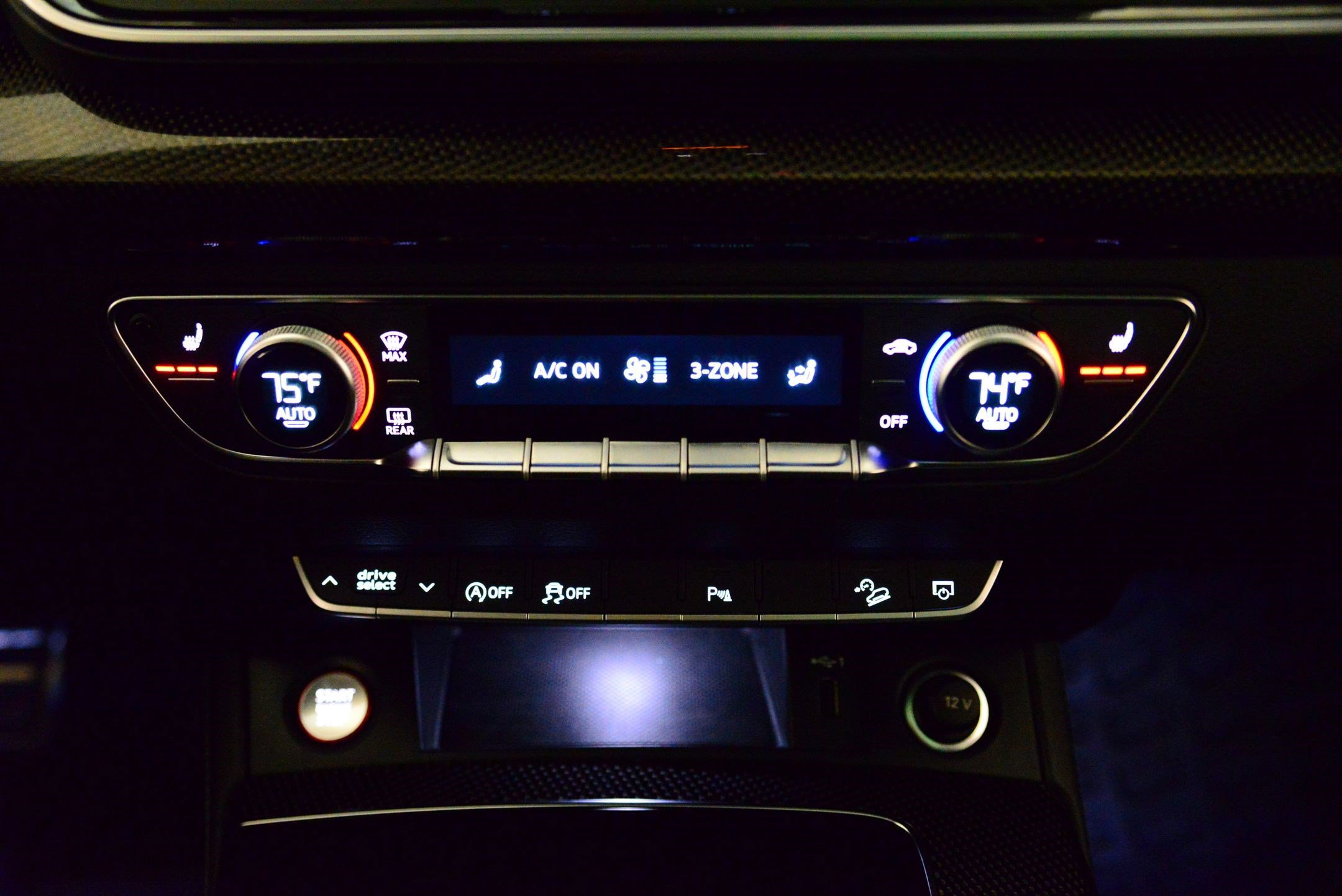 Used 2023 Audi SQ5 Premium Plus w/ Premium Plus Package image 17