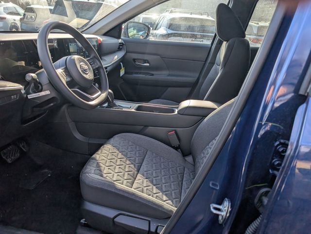 New 2026 Nissan Kicks SV image 14