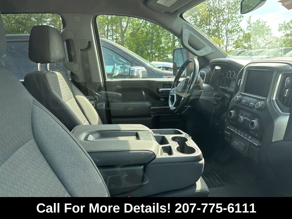 Used 2022 Chevrolet Silverado 3500 LT w/ Convenience Package AWD/4WD image 3