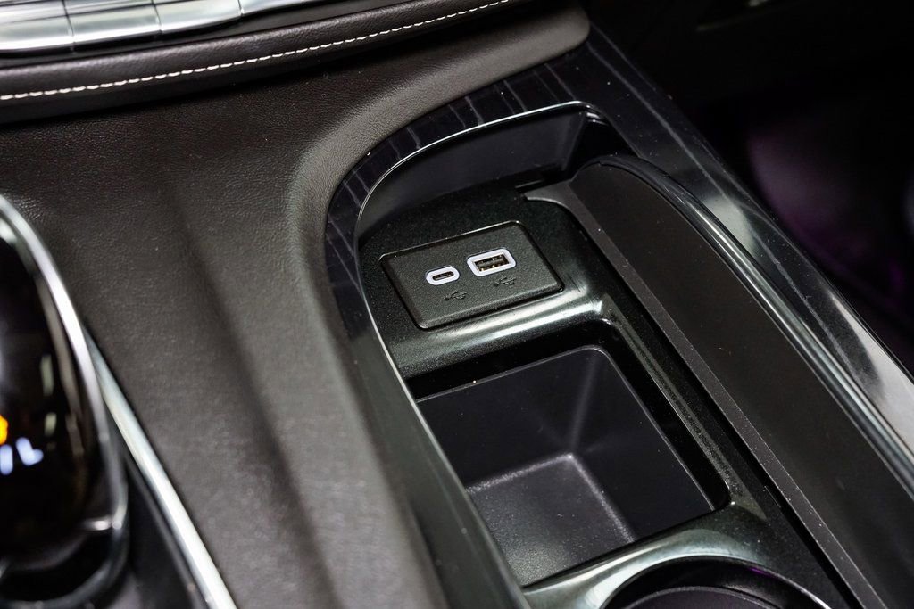 Used 2023 Cadillac Escalade ESV Sport w/ LPO, ONYX Package image 30