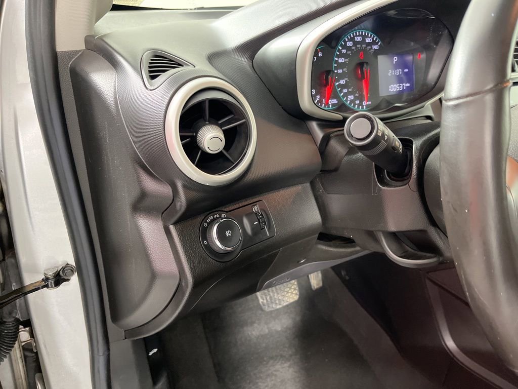 Used 2017 Chevrolet Sonic LT FWD image 17