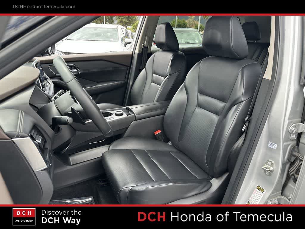 Used 2021 Nissan Rogue SV w/ Premium Package AWD/4WD image 17