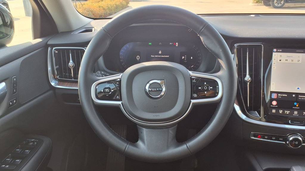 Used 2025 Volvo V60 B5 Cross Country Plus AWD/4WD image 20