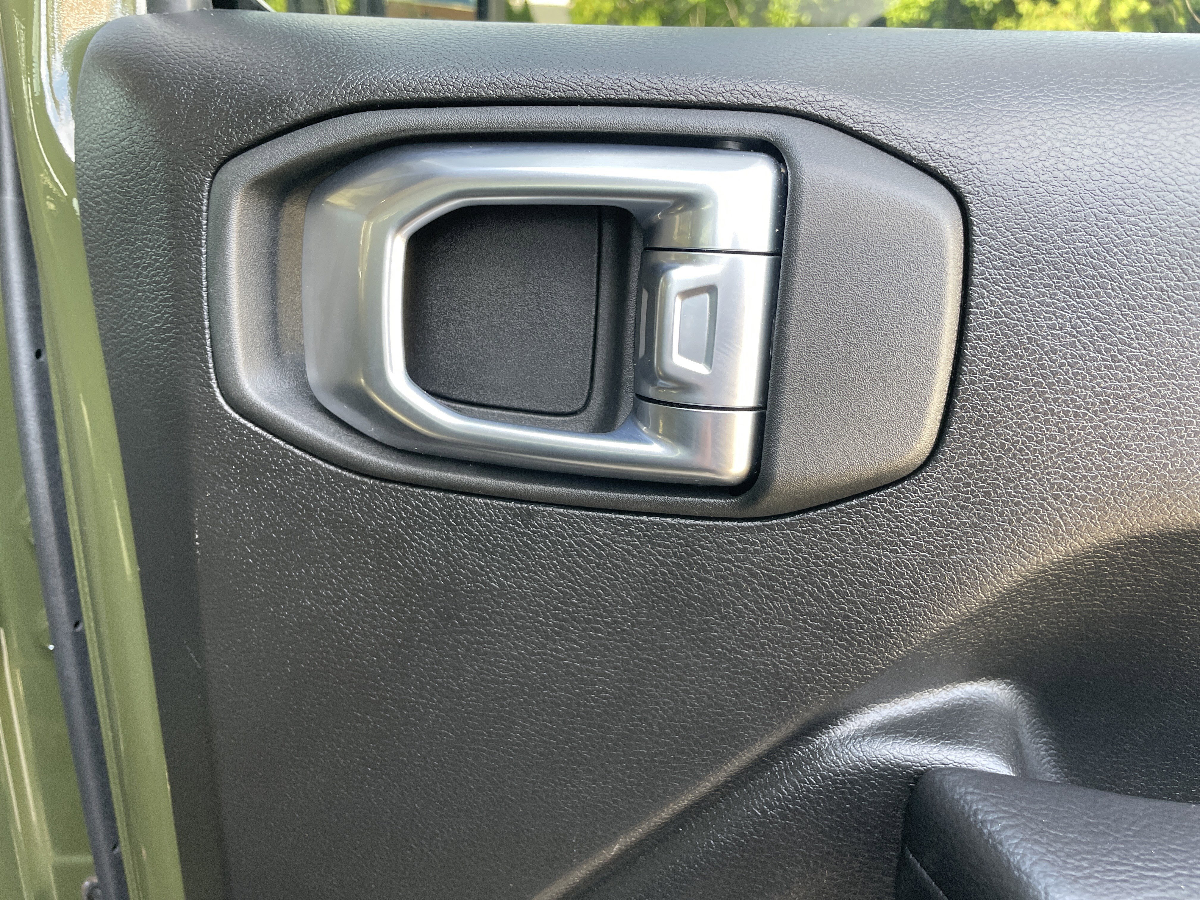 Certified 2024 Jeep Wrangler Sport S image 17