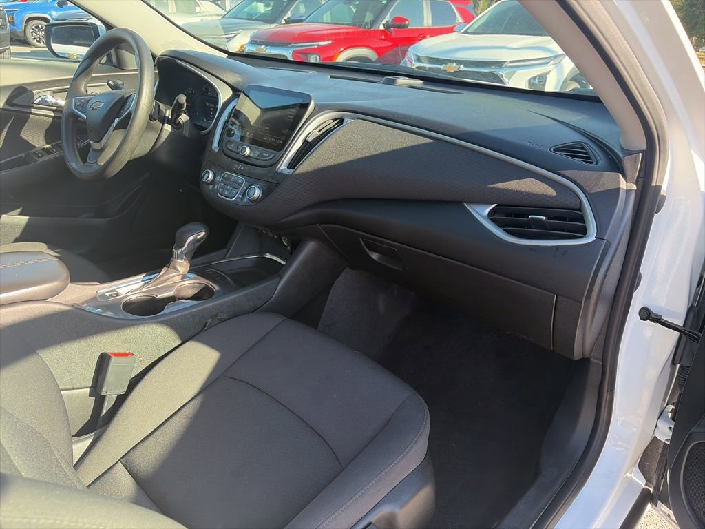 Used 2024 Chevrolet Malibu LT FWD image 8