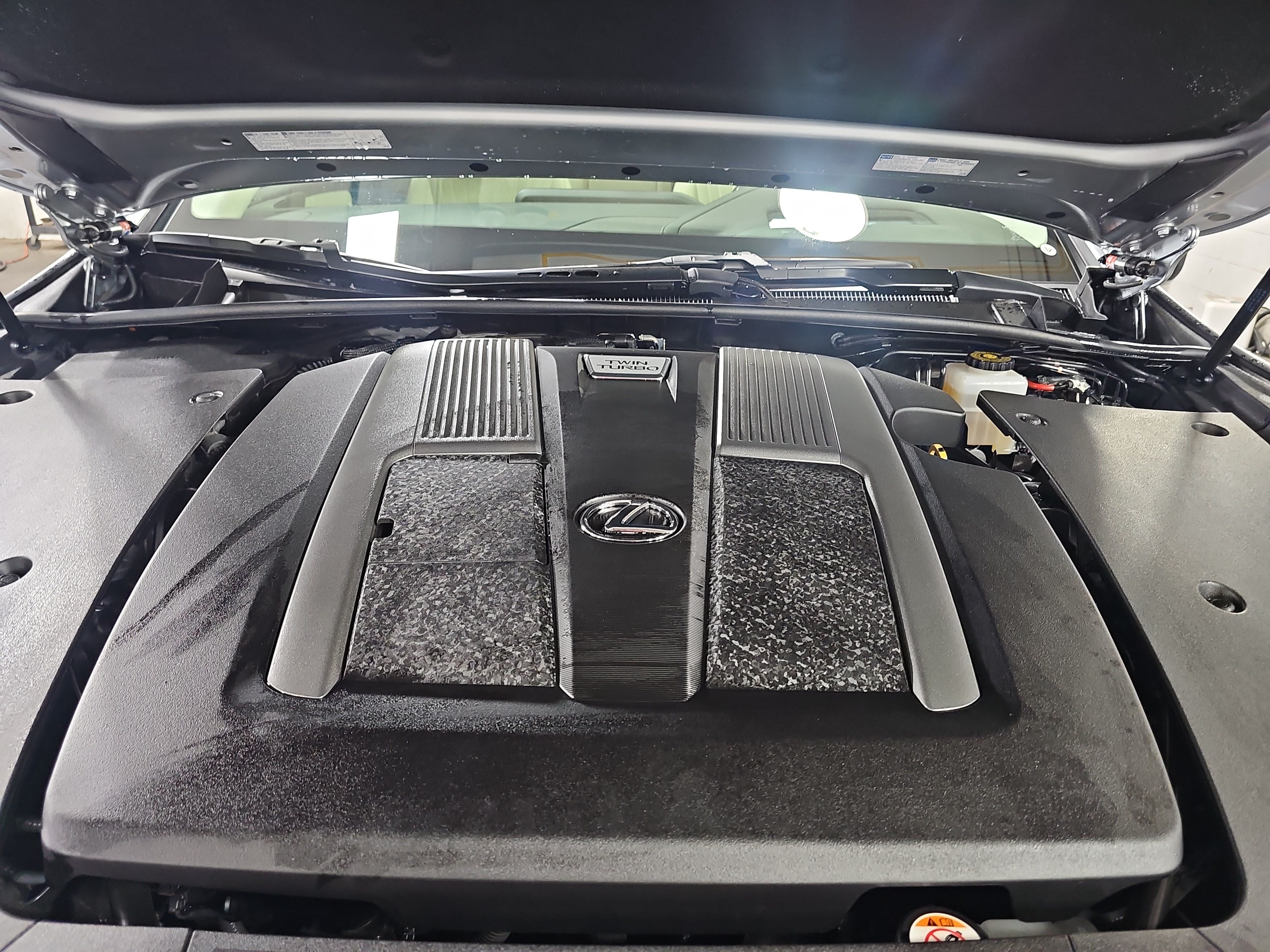 Used 2022 Lexus LS 500 RWD image 31