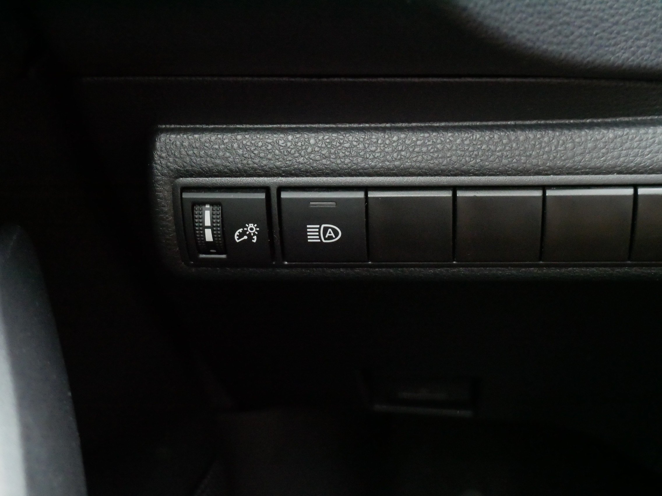 Certified 2023 Toyota Corolla LE FWD image 27