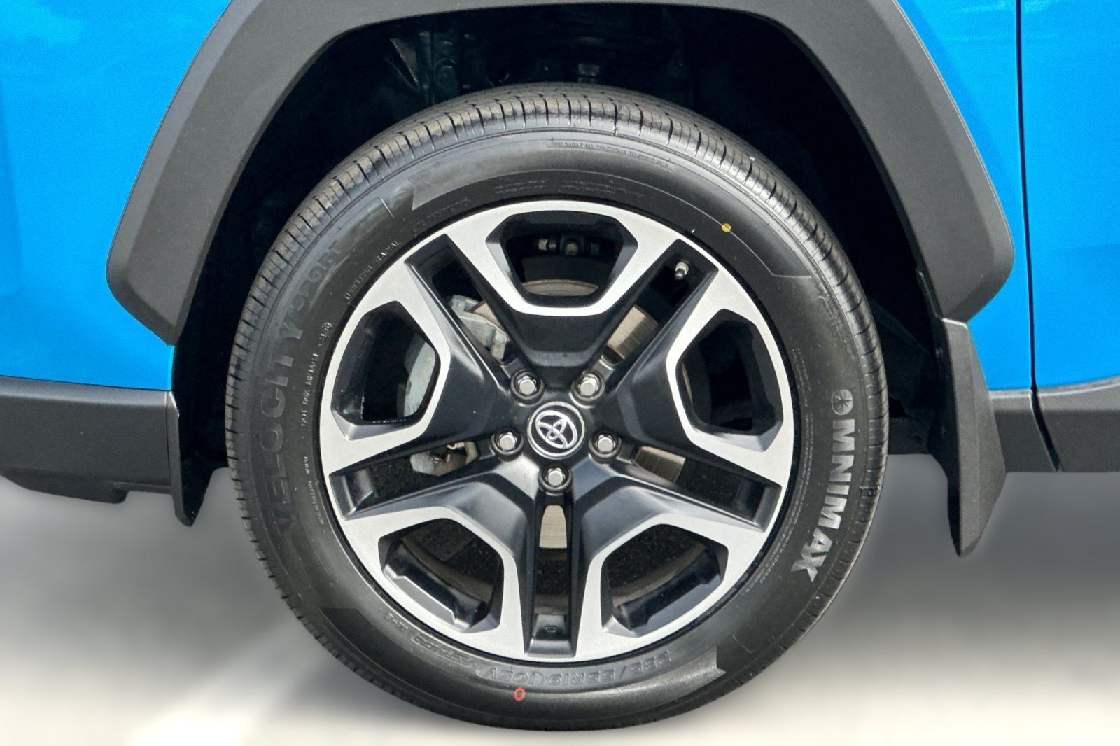 Used 2019 Toyota RAV4 Adventure AWD/4WD image 13