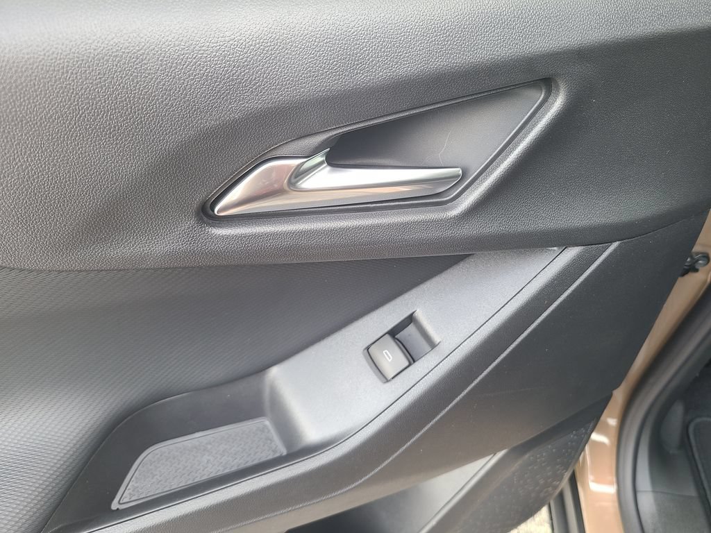 New 2027 Chevrolet Equinox LT FWD image 7