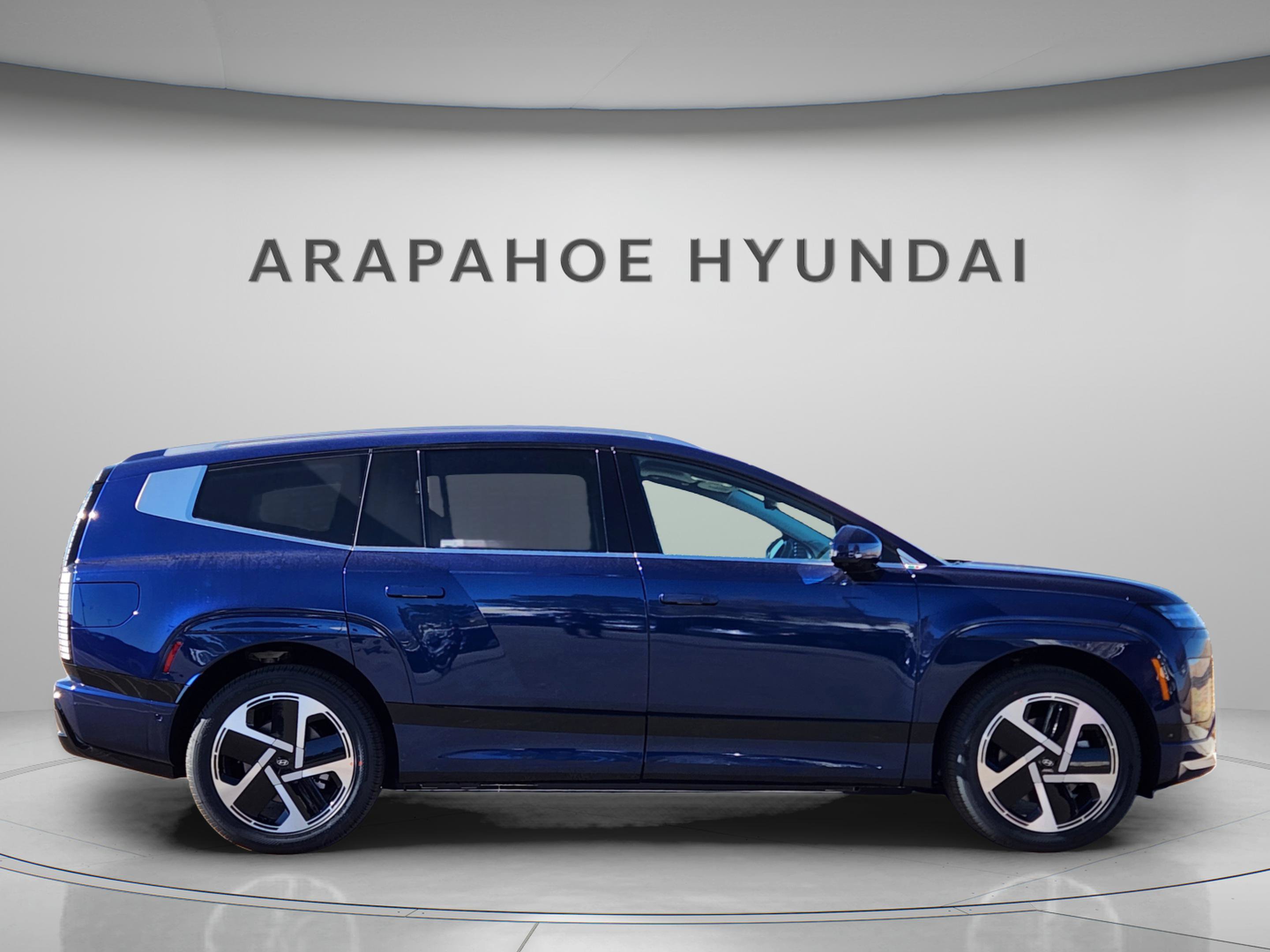 New 2026 Hyundai Ioniq 9 Calligraphy w/ Tow & Go Package AWD/4WD image 6