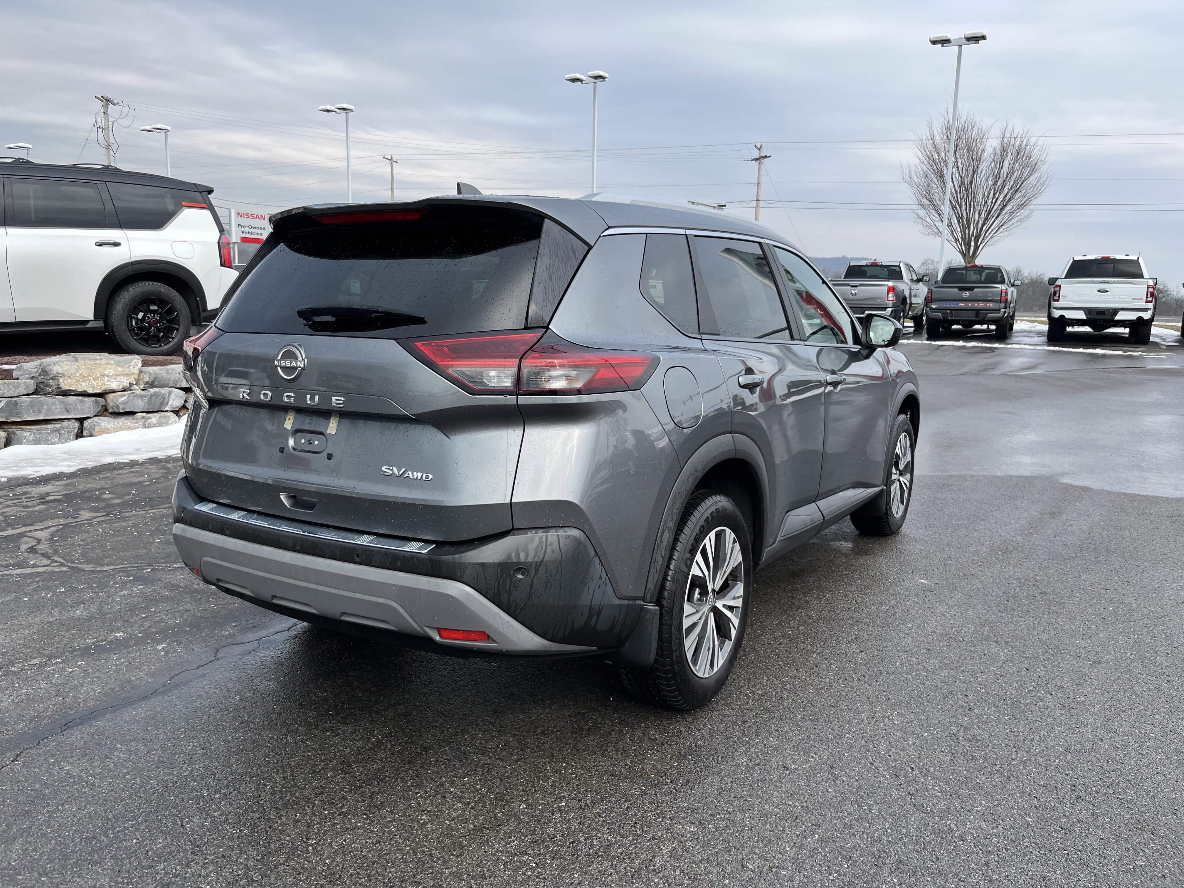 Used 2023 Nissan Rogue SV w/ SV Premium B Package video 3