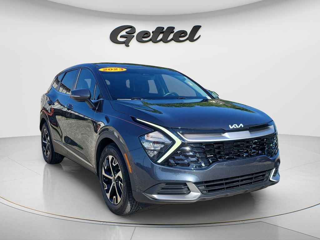 Used 2023 Kia Sportage EX FWD image 3