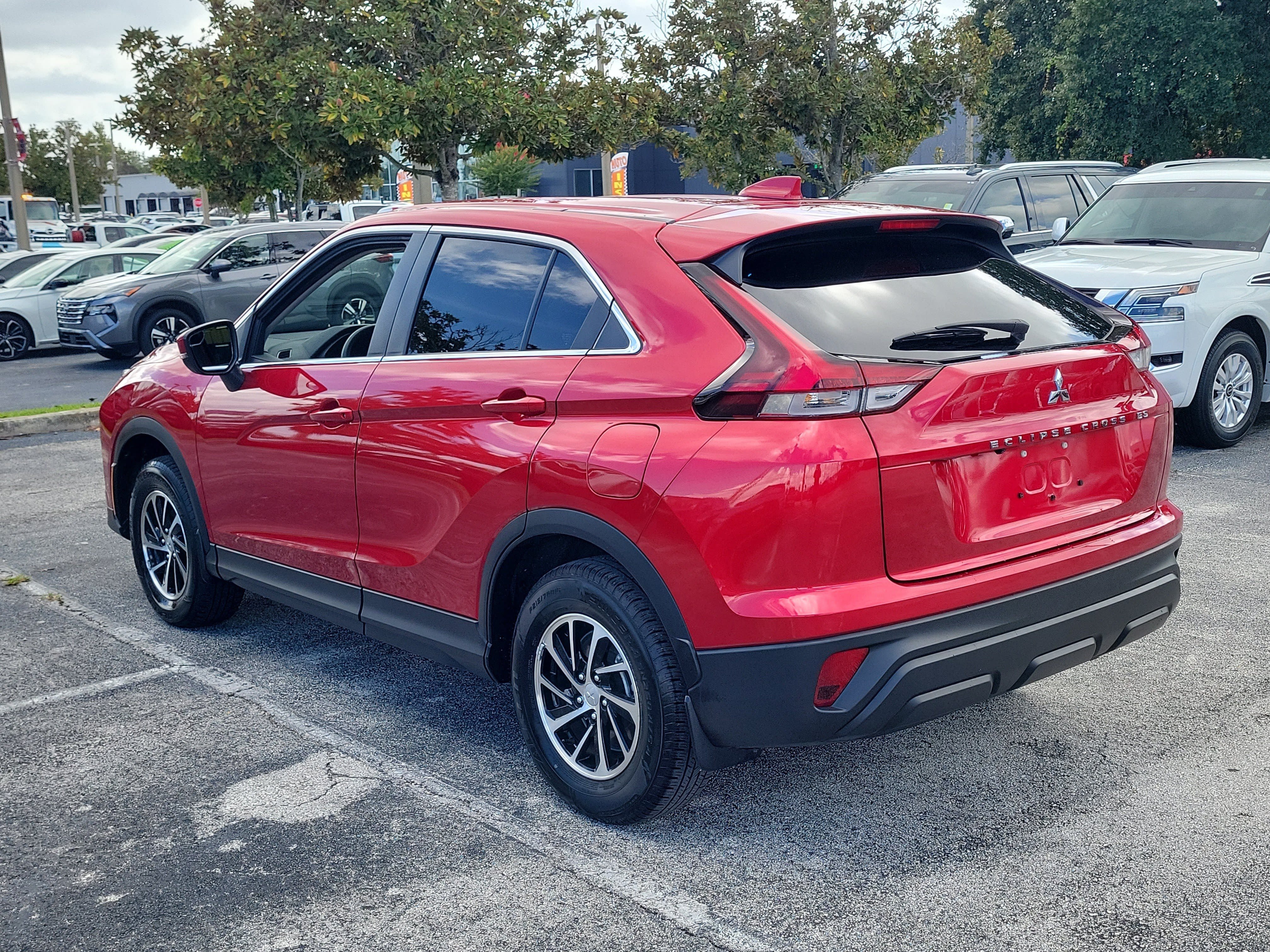 Used 2025 Mitsubishi Eclipse Cross ES AWD/4WD image 7