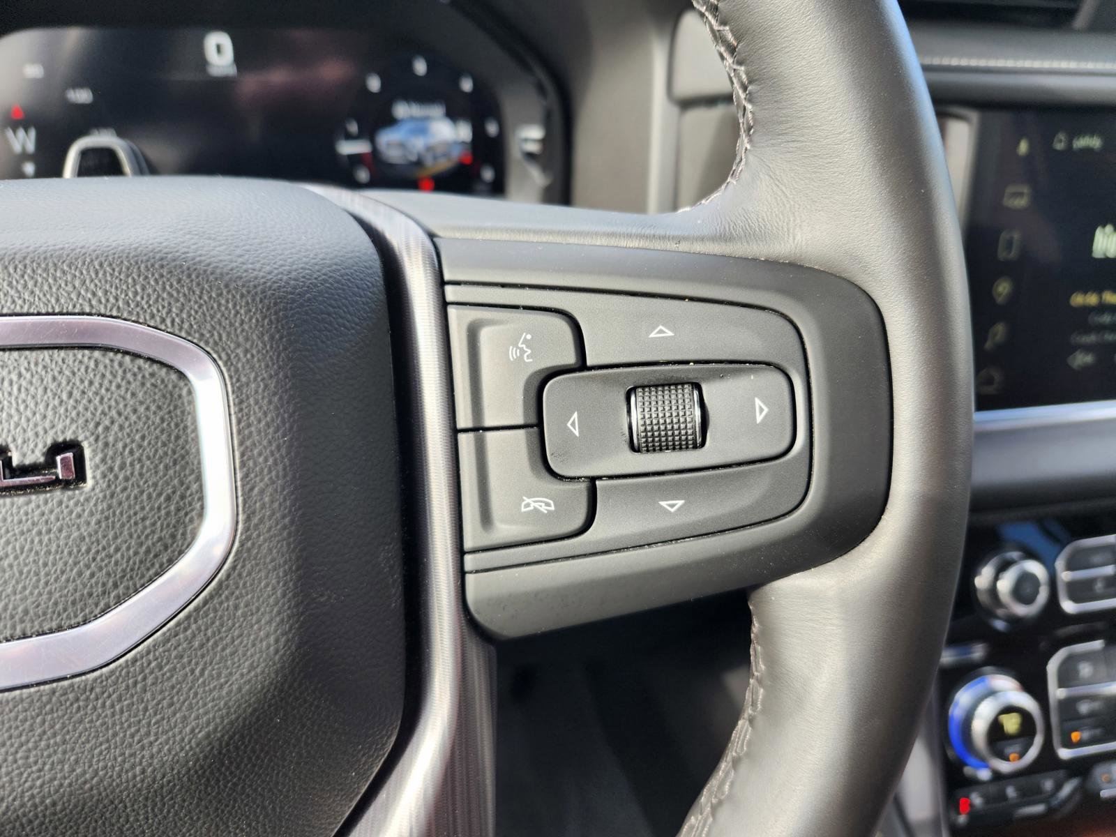 Used 2024 GMC Yukon XL Denali Ultimate w/ LPO, Floor Liner Package image 13