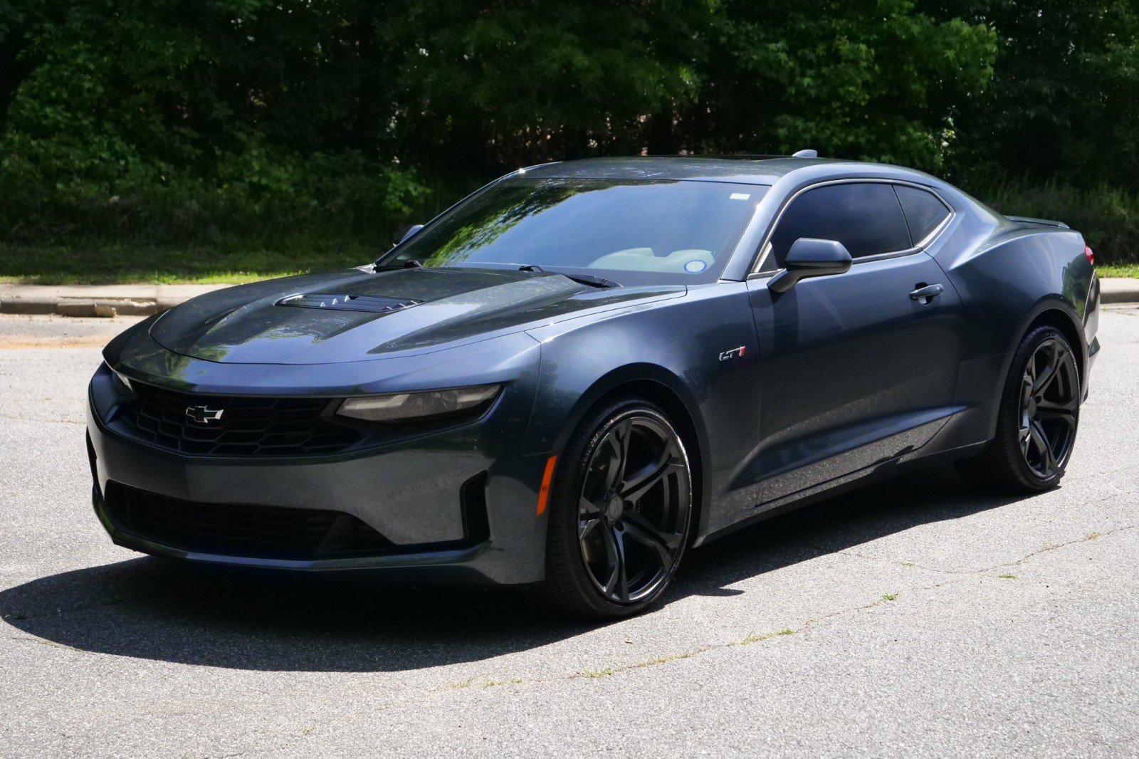 Used 2022 Chevrolet Camaro LT RWD image 6