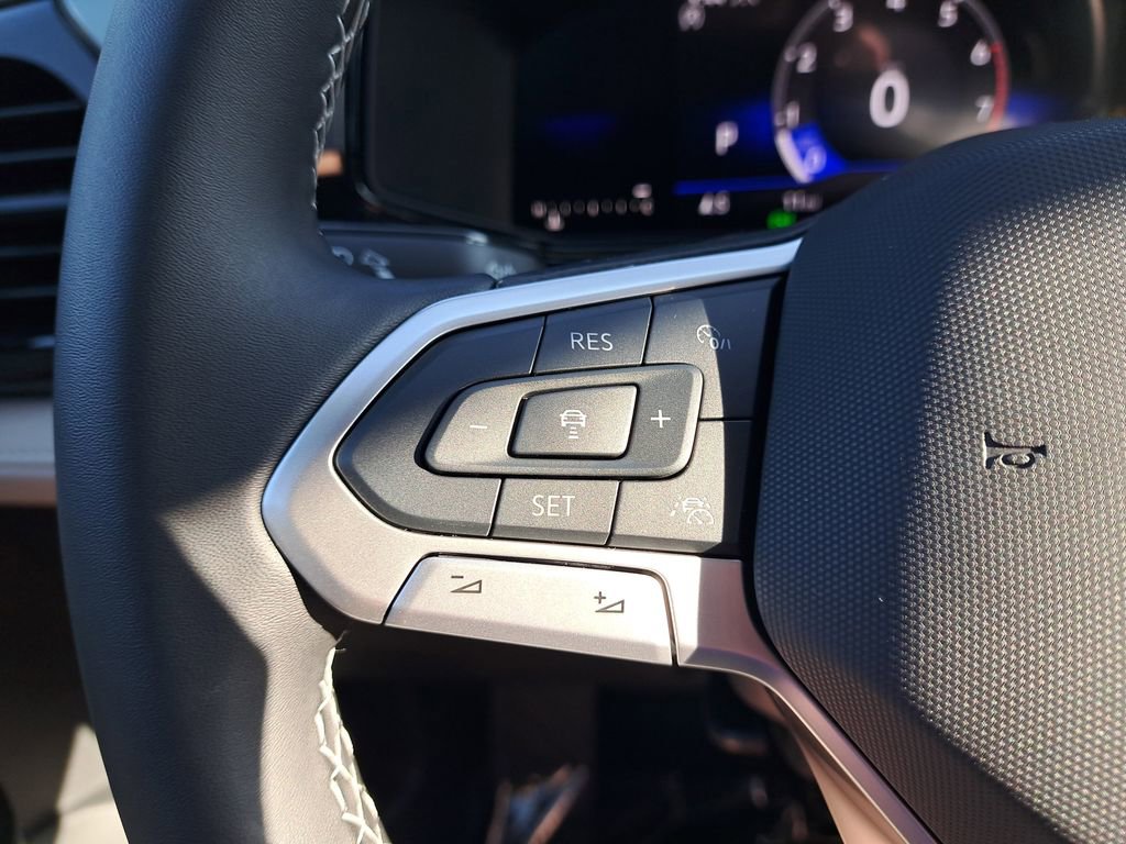 New 2025 Volkswagen Taos S image 31