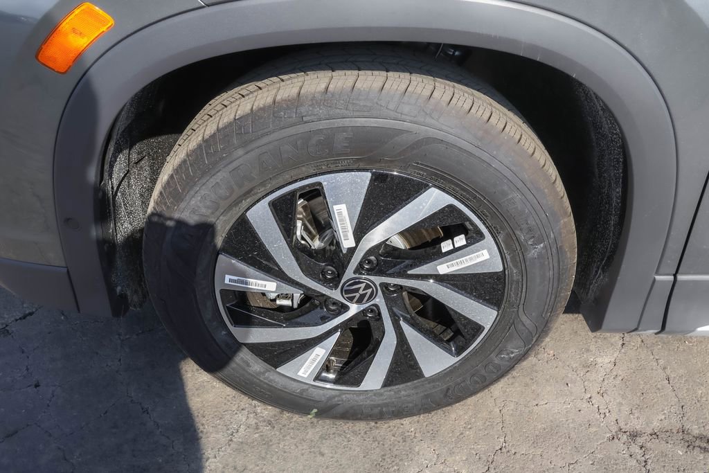 New 2026 Volkswagen Tiguan S FWD image 18