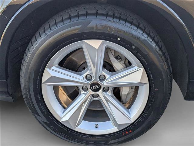 Used 2023 Audi Q7 3.0T Premium w/ Convenience Package AWD/4WD image 22