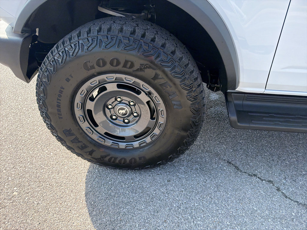 Used 2025 Ford Bronco Outer Banks w/ Sasquatch Package AWD/4WD image 30
