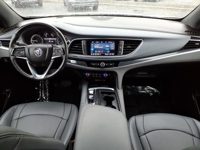 Used 2024 Buick Enclave Essence w/ Sport Touring Edition FWD image 19