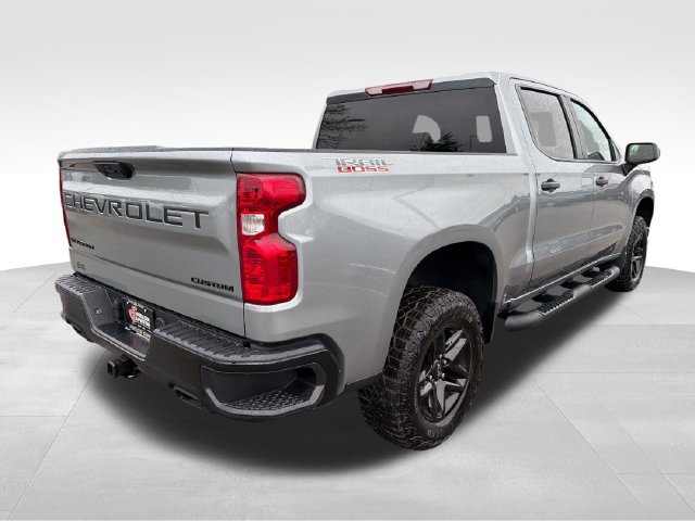 Used 2026 Chevrolet Silverado 1500 Custom Trail Boss w/ LPO, Dark Essentials Package AWD/4WD image 7