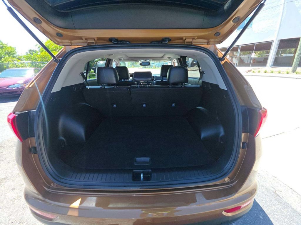 Used 2018 Kia Sportage EX w/ EX Premium Package AWD/4WD image 12