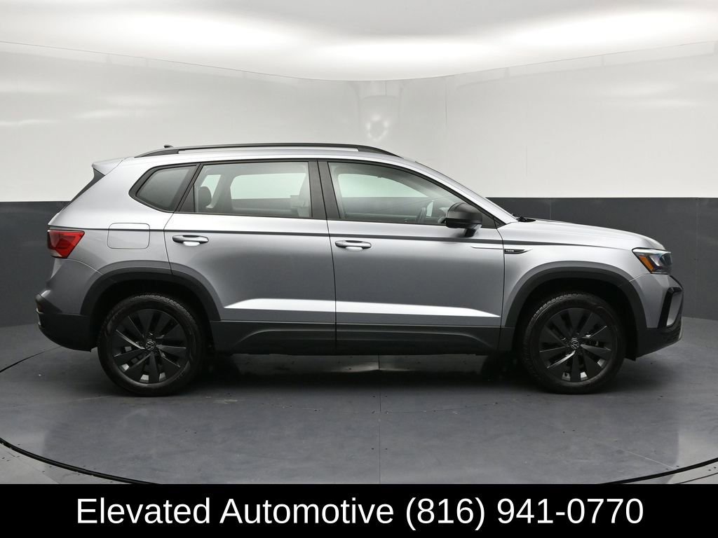 Used 2024 Volkswagen Taos S w/ MDO Package image 25