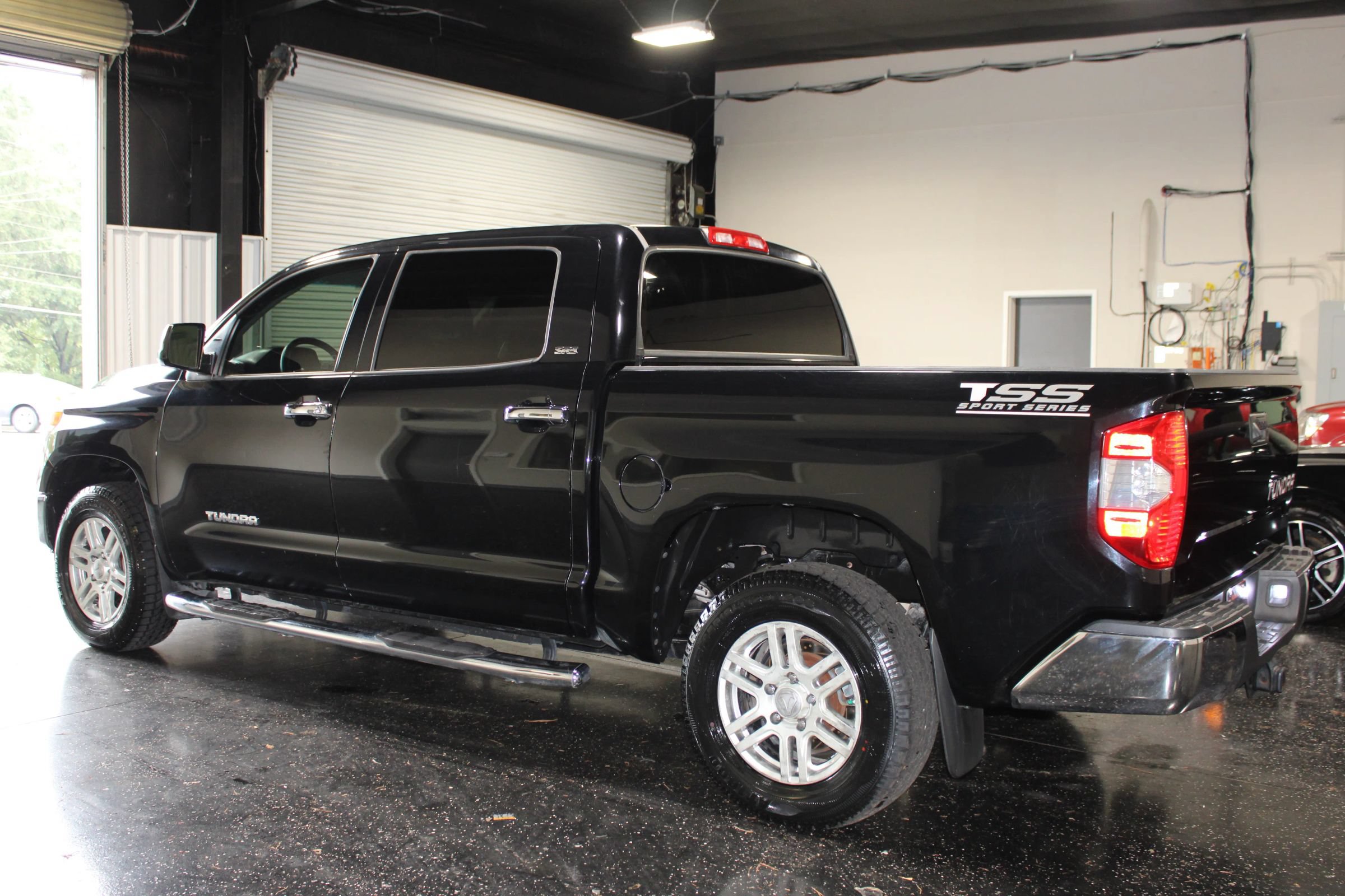 Used 2016 Toyota Tundra SR5 w/ SR5 Upgrade Package RWD image 5