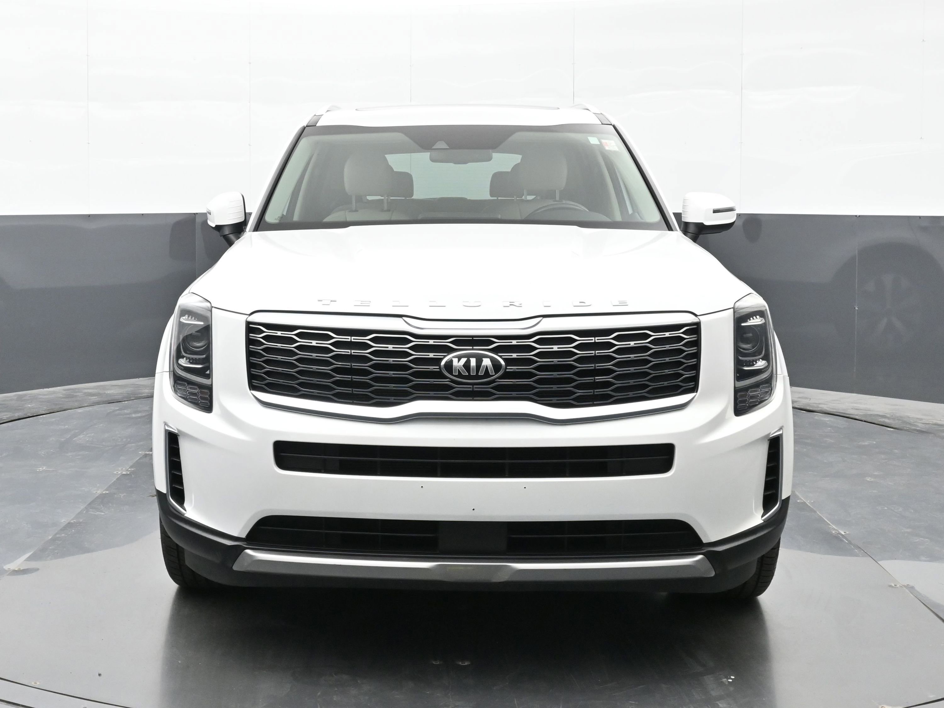 Used 2020 Kia Telluride EX w/ EX Premium Package AWD/4WD image 7