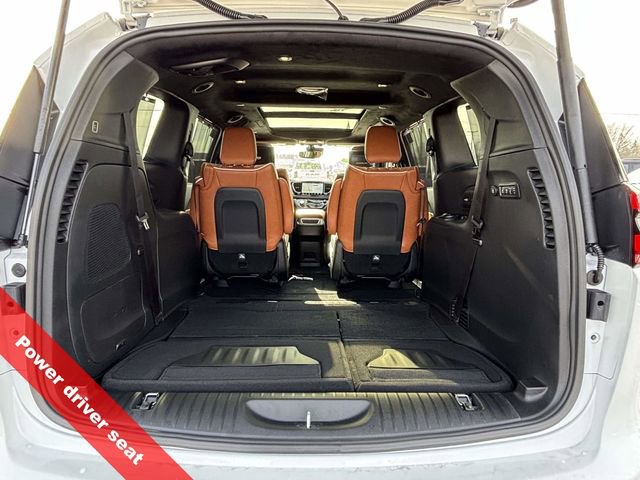 New 2026 Chrysler Pacifica Pinnacle w/ Trailer Tow Group image 43