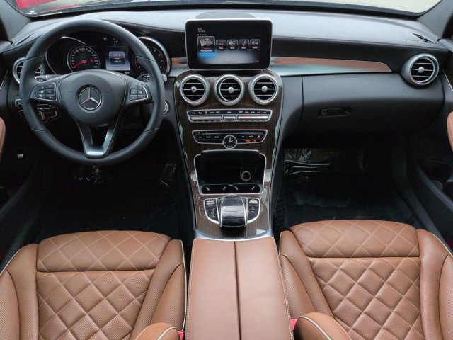 Used 2018 Mercedes-Benz C 300 4MATIC Sedan image 14