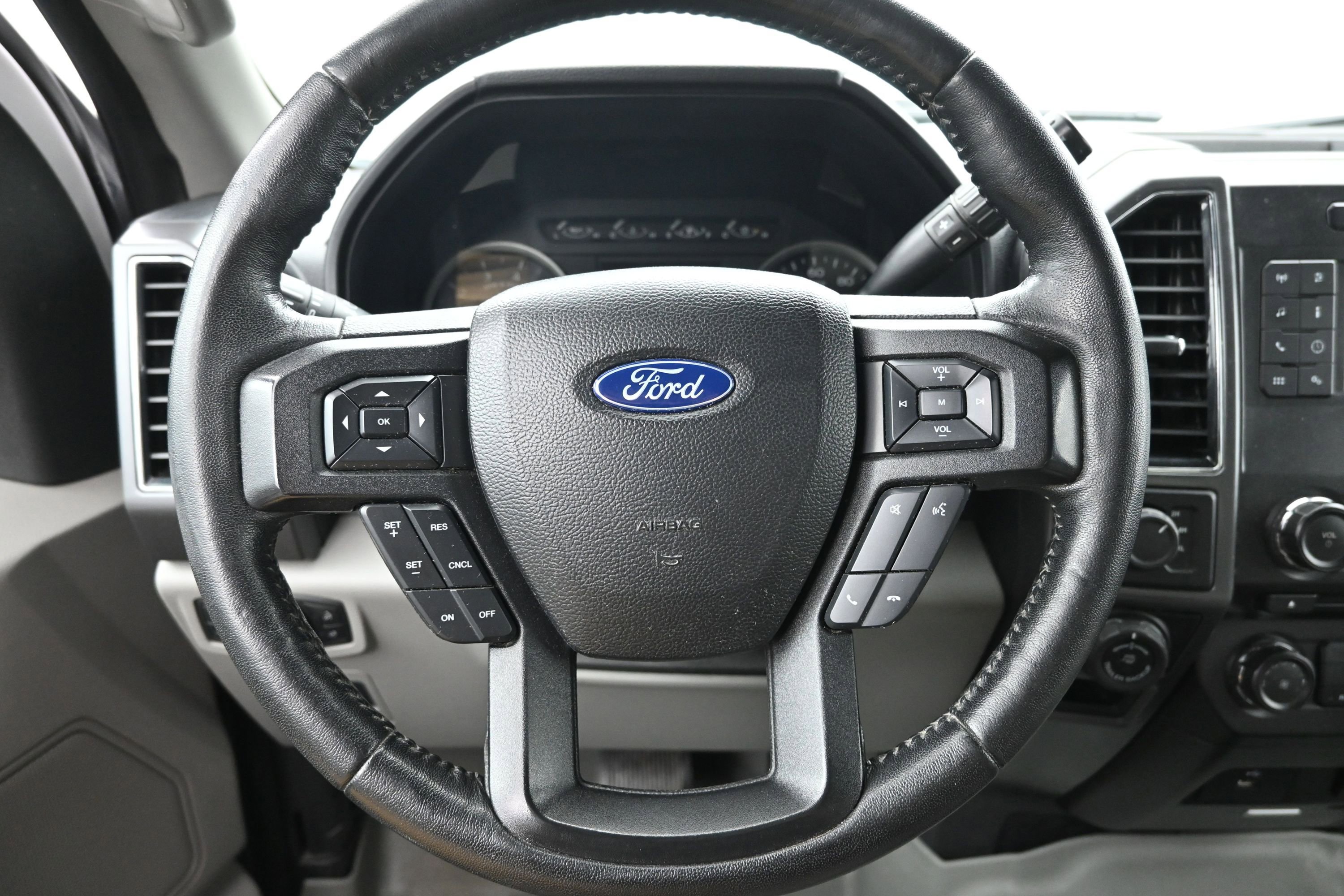 Used 2018 Ford F150 XLT w/ Equipment Group 301A Mid AWD/4WD image 13