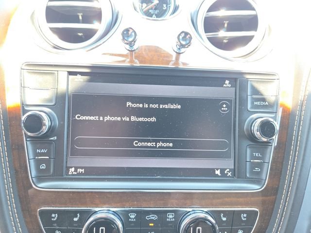 Used 2018 Bentley Bentayga Activity image 25