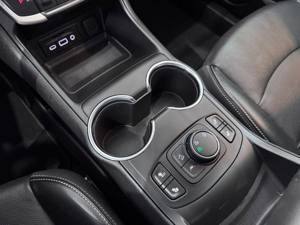 Certified 2023 GMC Terrain SLT w/ Elevation Edition AWD/4WD image 23