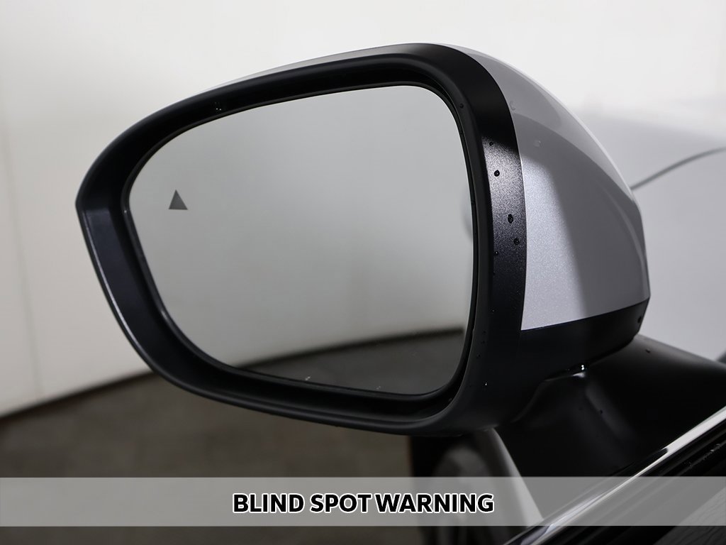 New 2025 Mitsubishi Outlander SE image 8