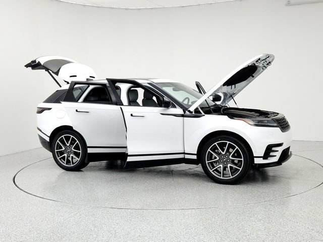 Certified 2026 Land Rover Range Rover Velar Dynamic SE AWD/4WD image 10