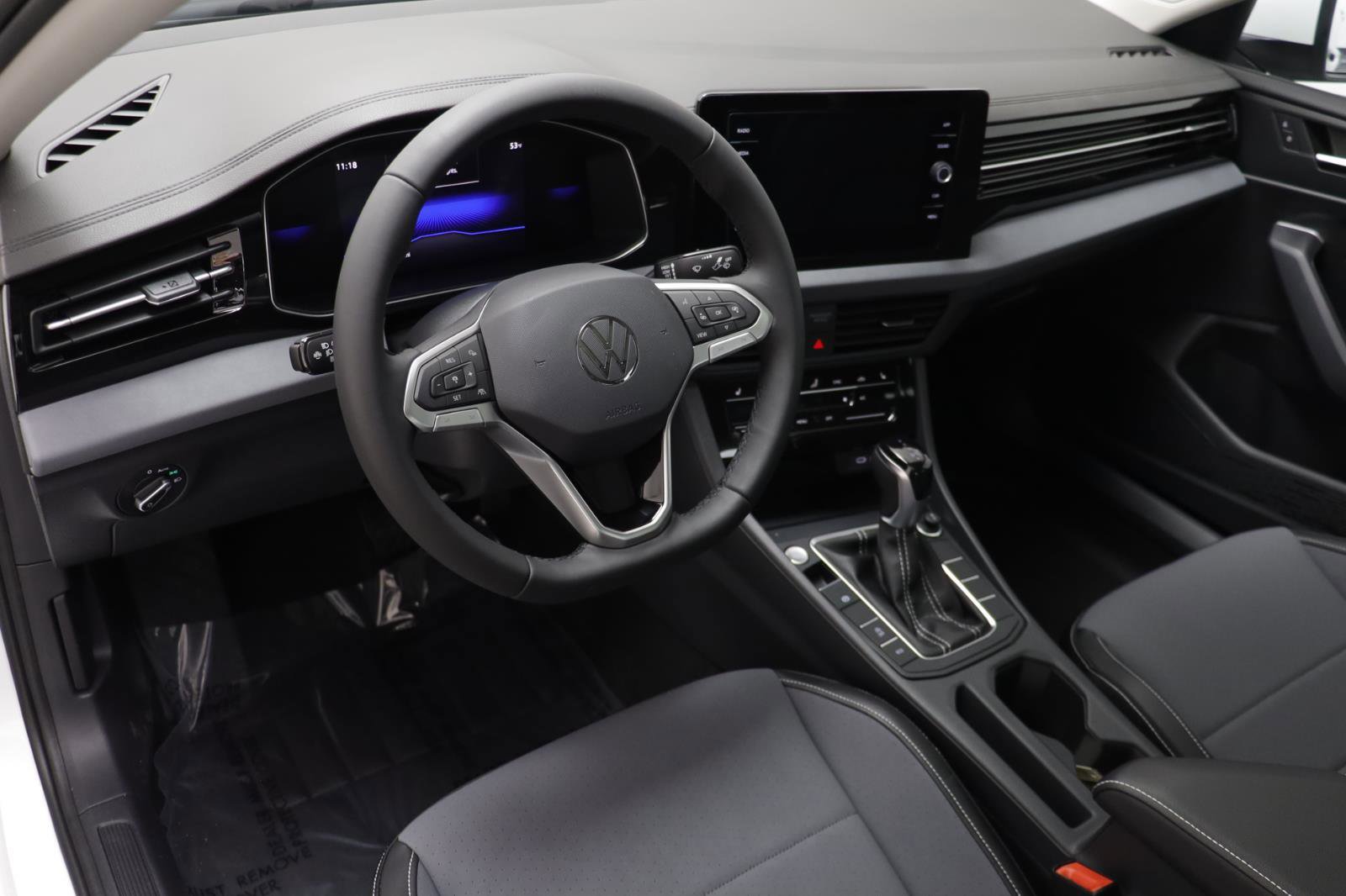 New 2026 Volkswagen Jetta SE image 6